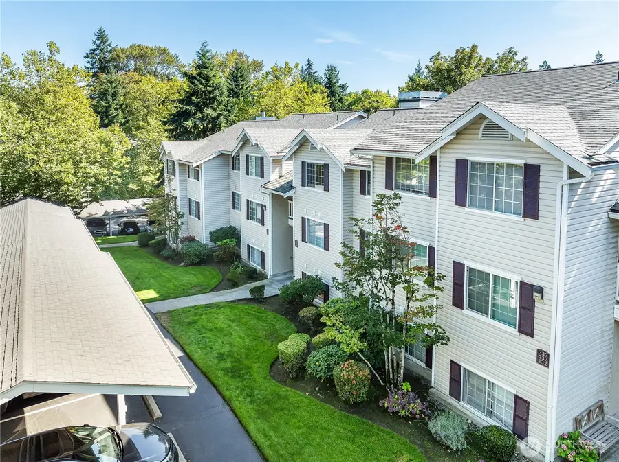 19230 Forest Park Drive Ne #J131, Lake Forest Park, WA 98155 - Image #3