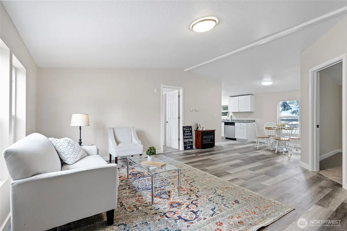 1320 N Oak Harbor Street #1, Oak Harbor, WA 98277 - Image #1