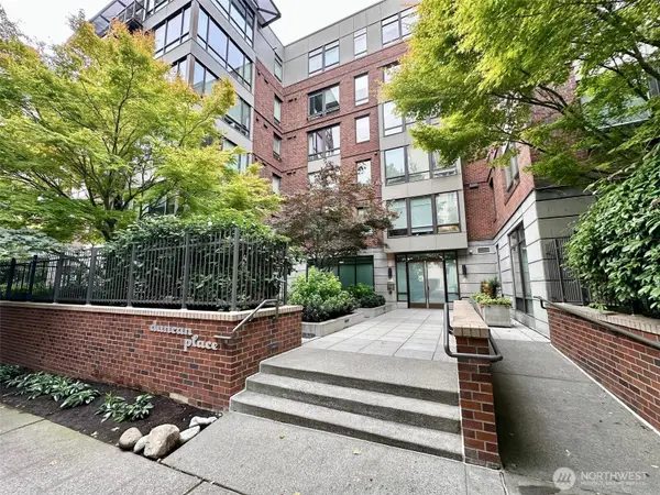 4547 8th Ave Ne #306, Seattle, WA 98105