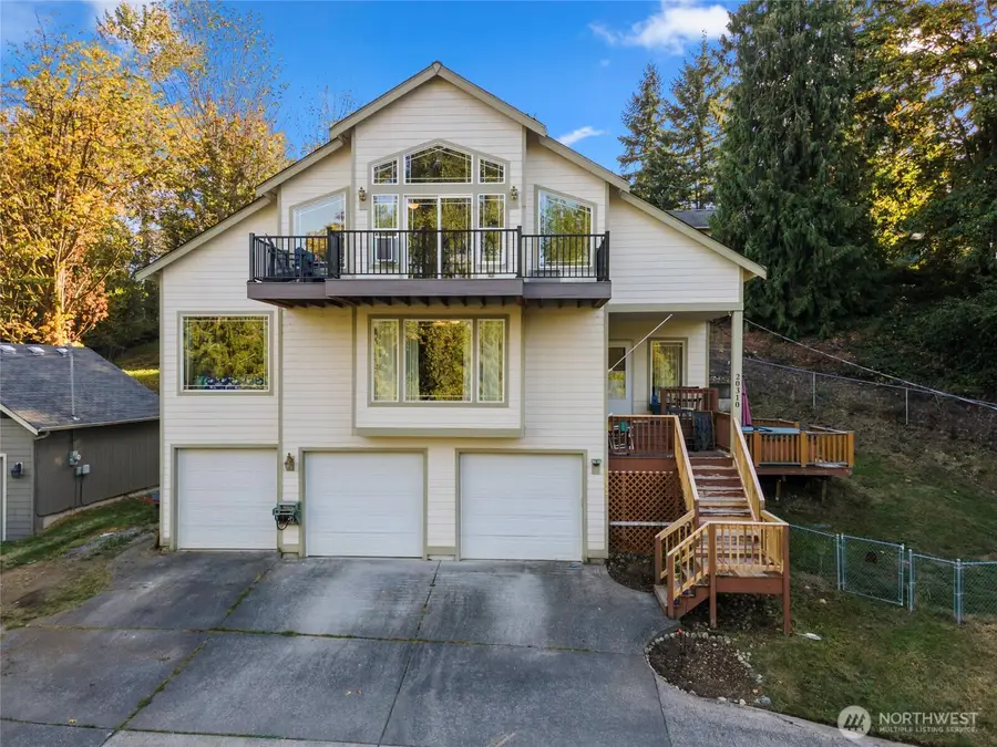 20310 La Rita Drive E, Bonney Lake, WA 98391 - Image #2