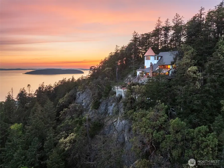 4385 Wildwood Lane, Anacortes, WA 98221 - Image #3