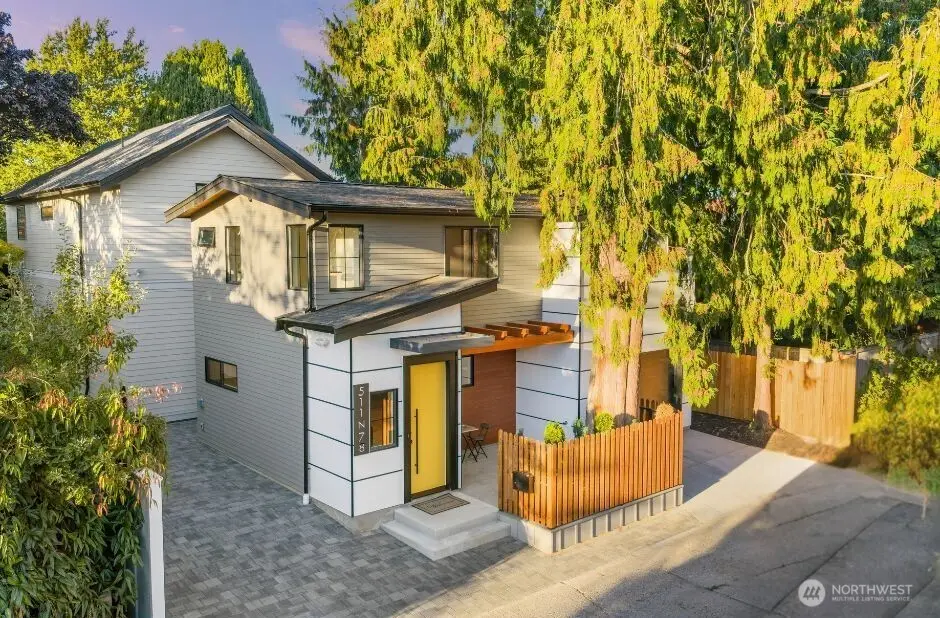 511 N 78th Street, Seattle, WA 98103 - Image #1