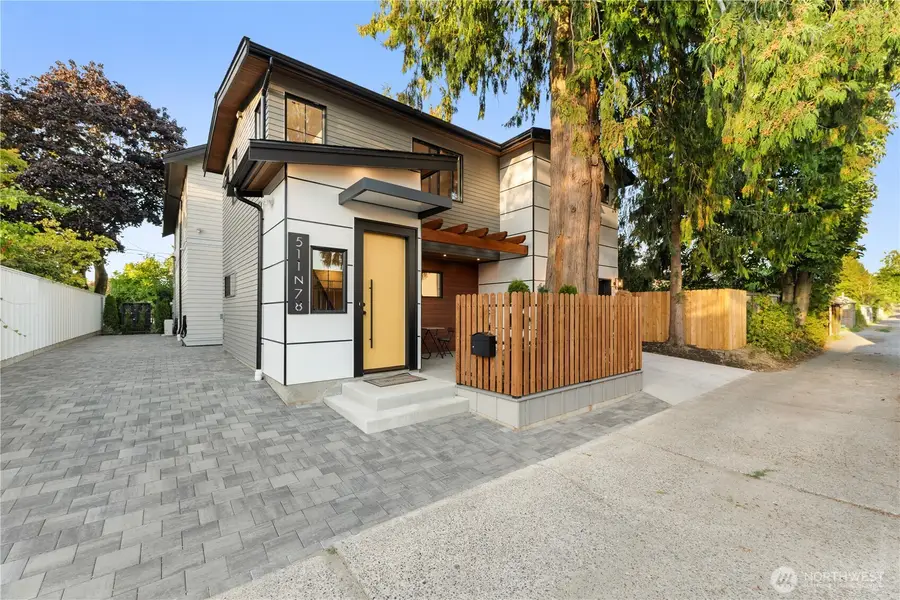 511 N 78th Street, Seattle, WA 98103 - Image #2