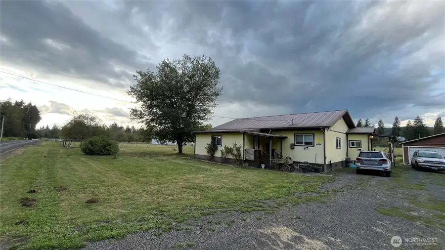 563 Shanklin Road, Onalaska, WA 98570 - Image #3