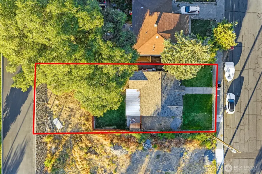 406 E Walnut Ave, Moses Lake, WA 98837 - Image #2