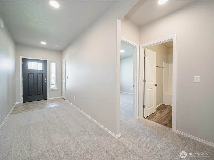 1129 Windrose Drive, Moses Lake, WA 98837 - Image #3