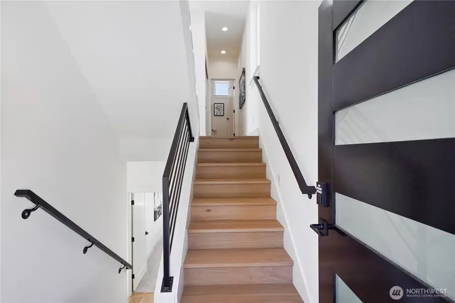 9011 14th Avenue Sw, Seattle, WA 98106 - Image #3