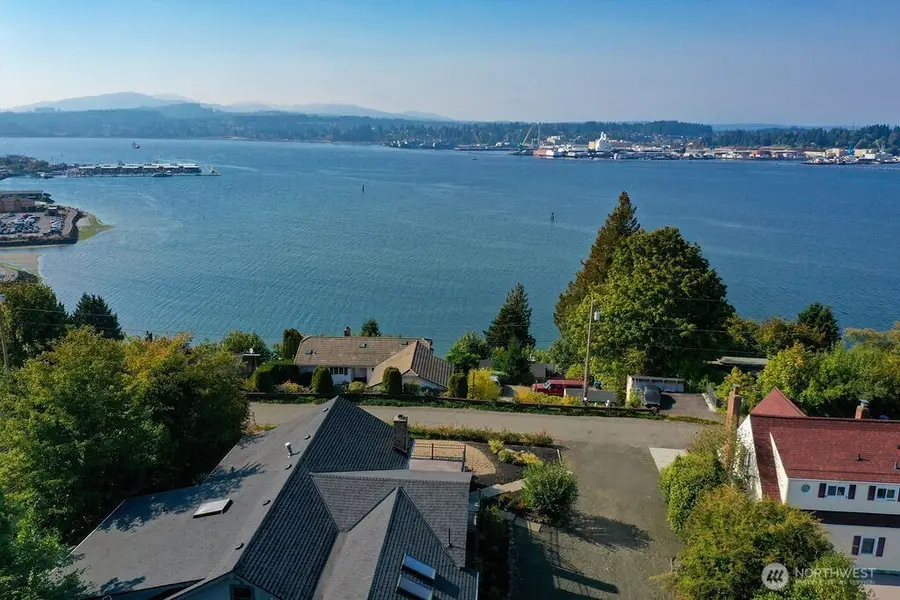 343 Farragut Avenue N, Port Orchard, WA 98366 - Image #2