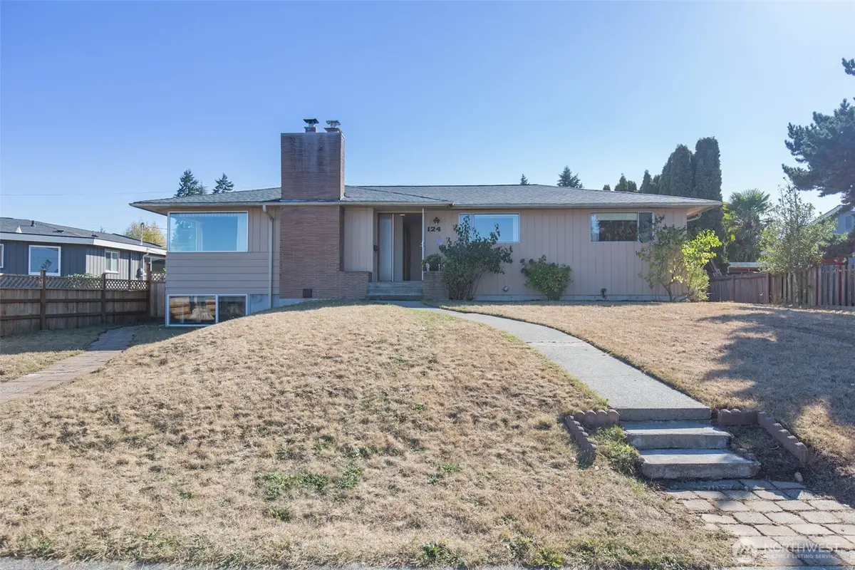 124 Fogarty Avenue, Port Angeles, WA 98362 - Image #1