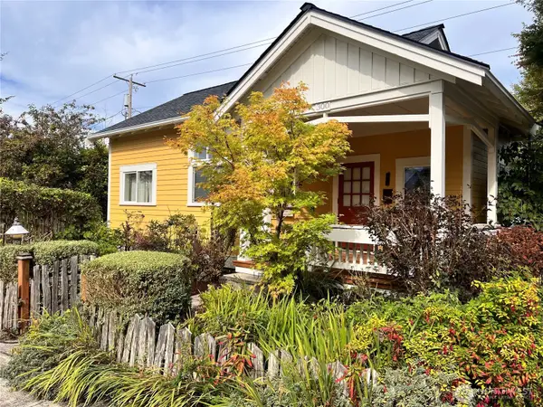 300 Cottage Lane #300, Langley, WA 98260