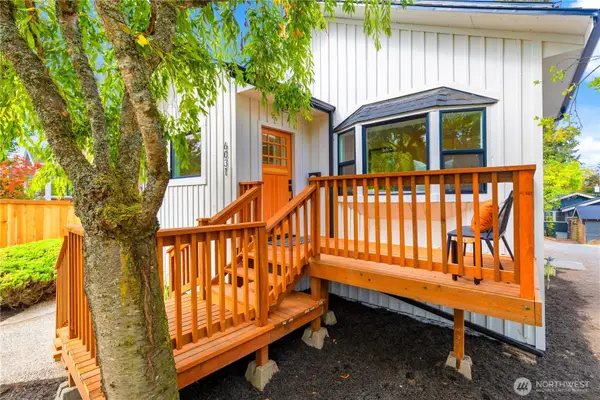 6031 Mckinley Place N, Seattle, WA 98103