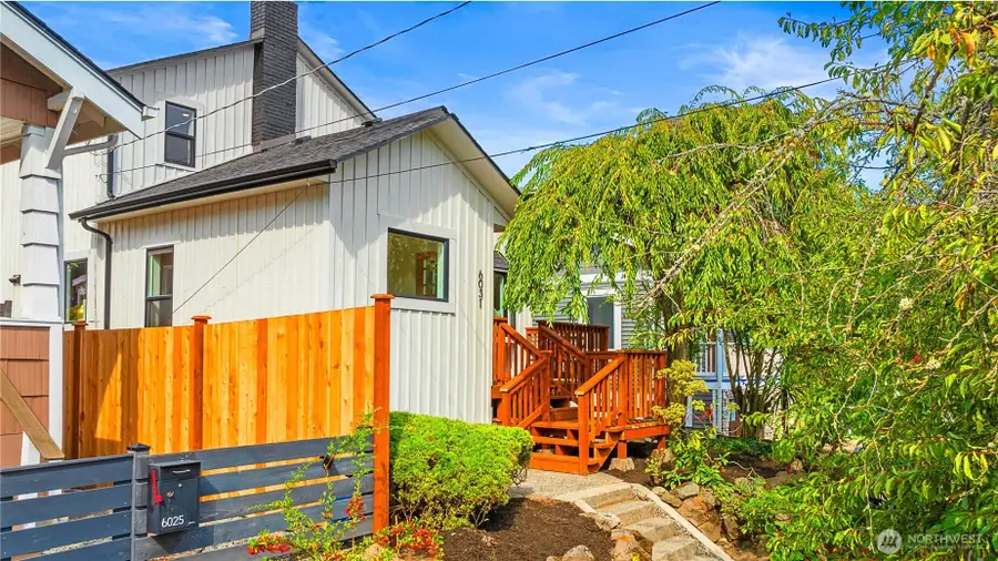 6031 Mckinley Place N, Seattle, WA 98103 - Image #2