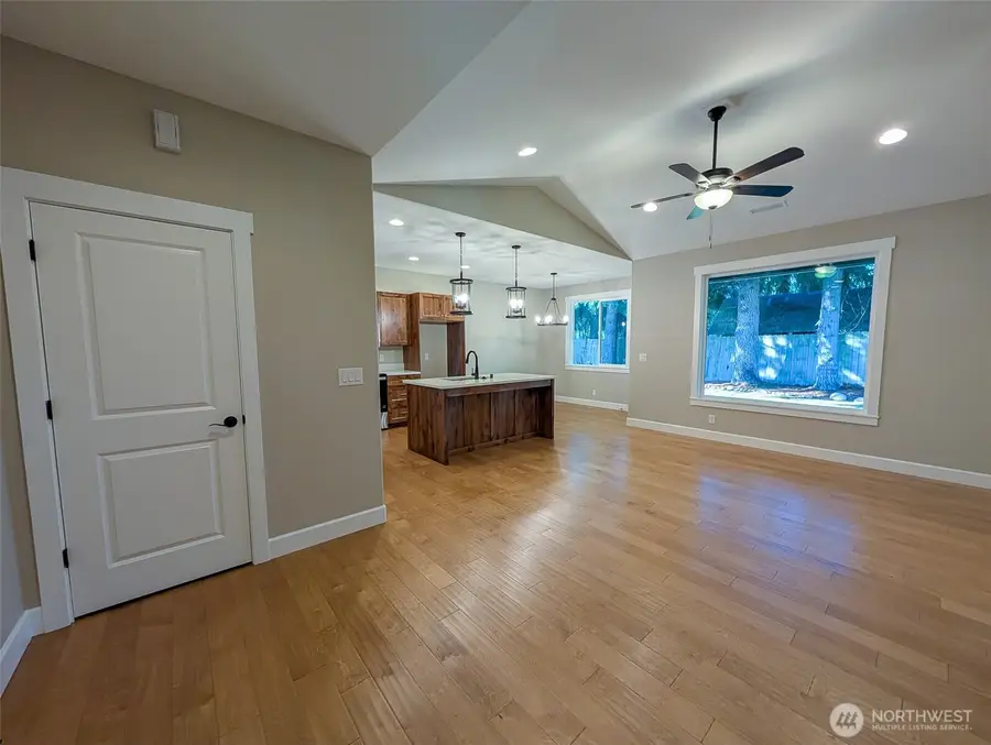 127 Heights Lane, Onalaska, WA 98570 - Image #2