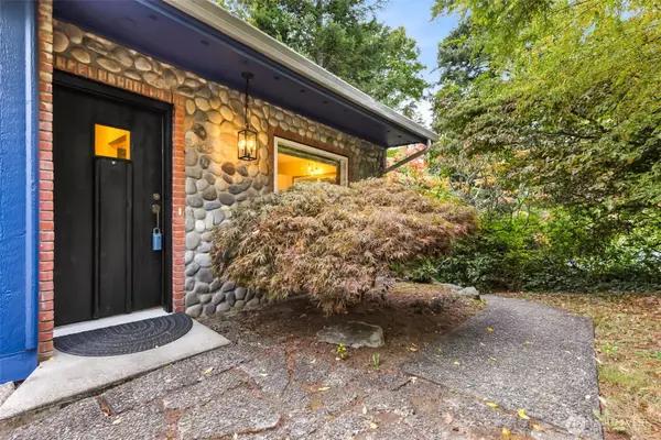 1347 N Pear Street Ne, Olympia, WA 98506