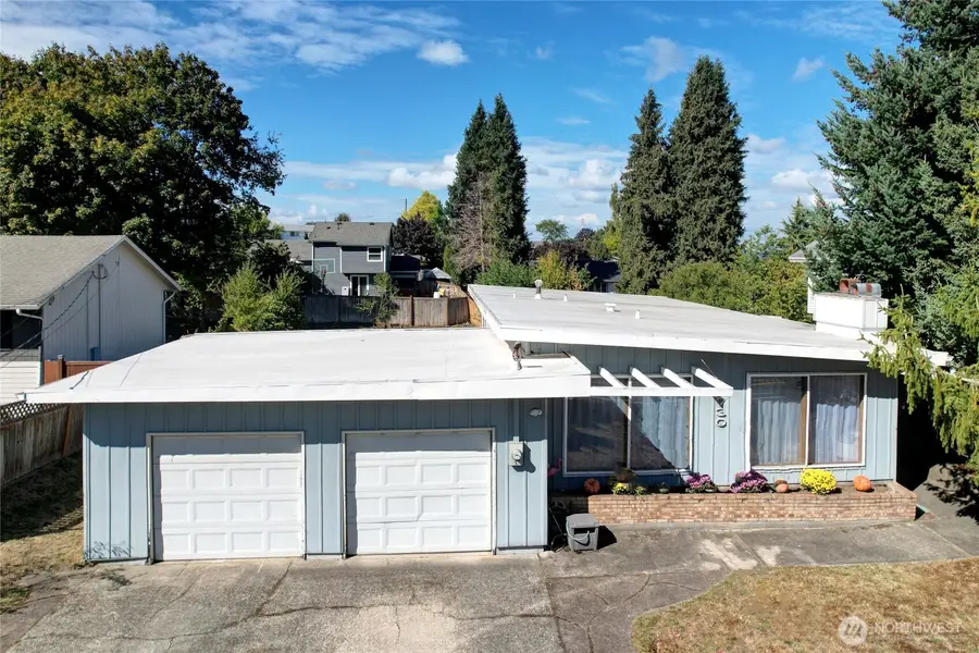 1730 N Narrows Drive, Tacoma, WA 98406 - Image #2