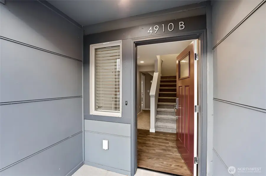4910 S Willow Street #B, Seattle, WA 98118 - Image #2