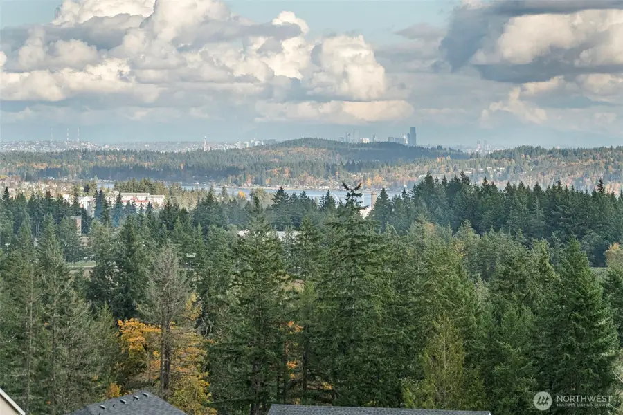 1323 Baker Heights Loop, Bremerton, WA 98312 - Image #2