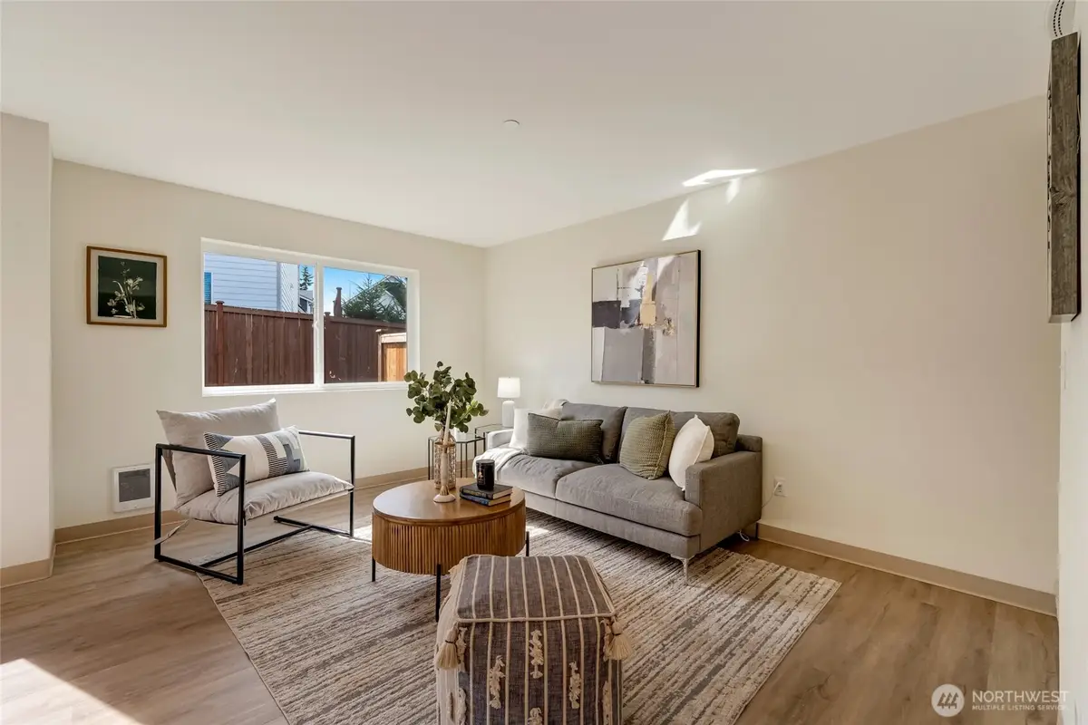 3910 132nd Street Sw #A, Lynnwood, WA 98087 - Image #1