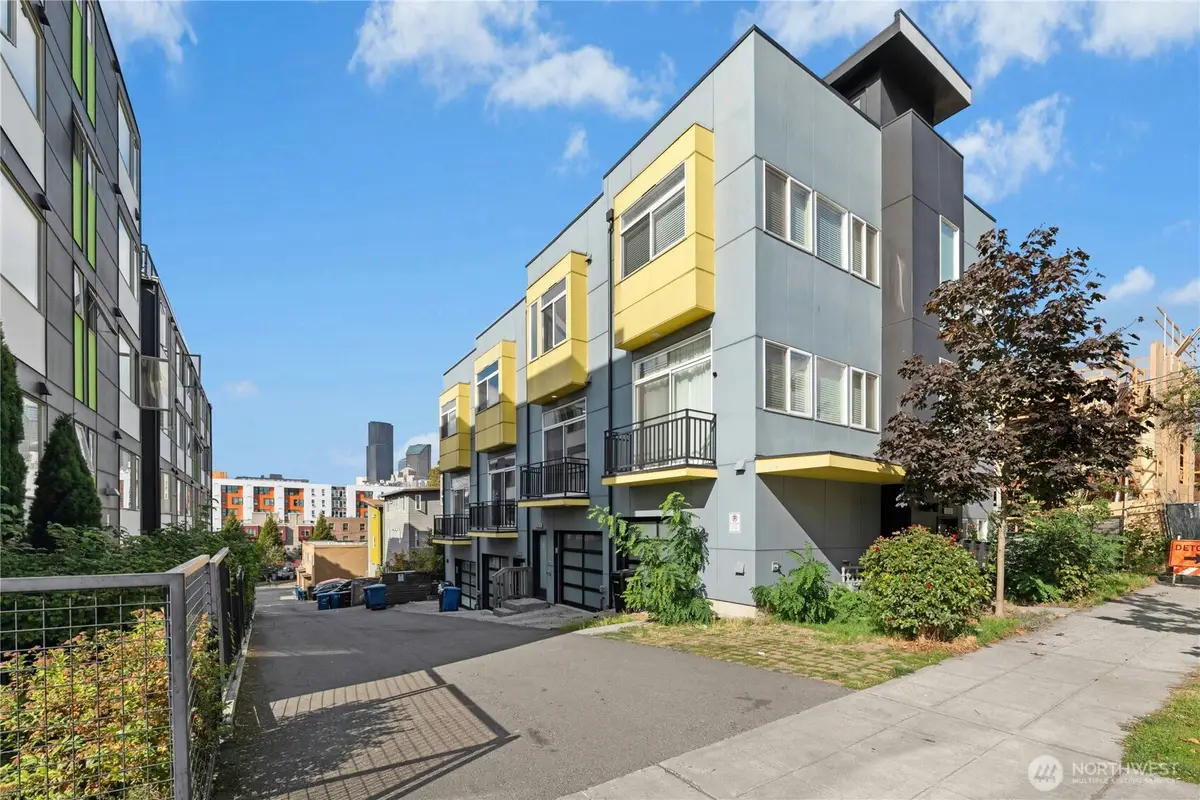 121 15th Avenue #A, Seattle, WA 98122 - Image #1