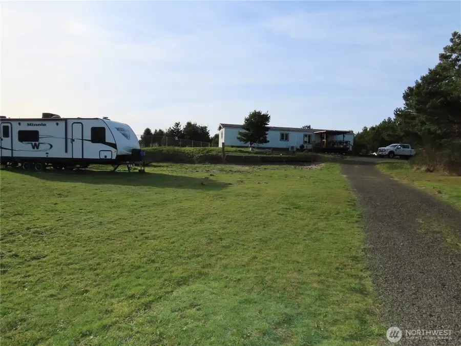 925 State Route 105, Grayland, WA 98547 - Image #2