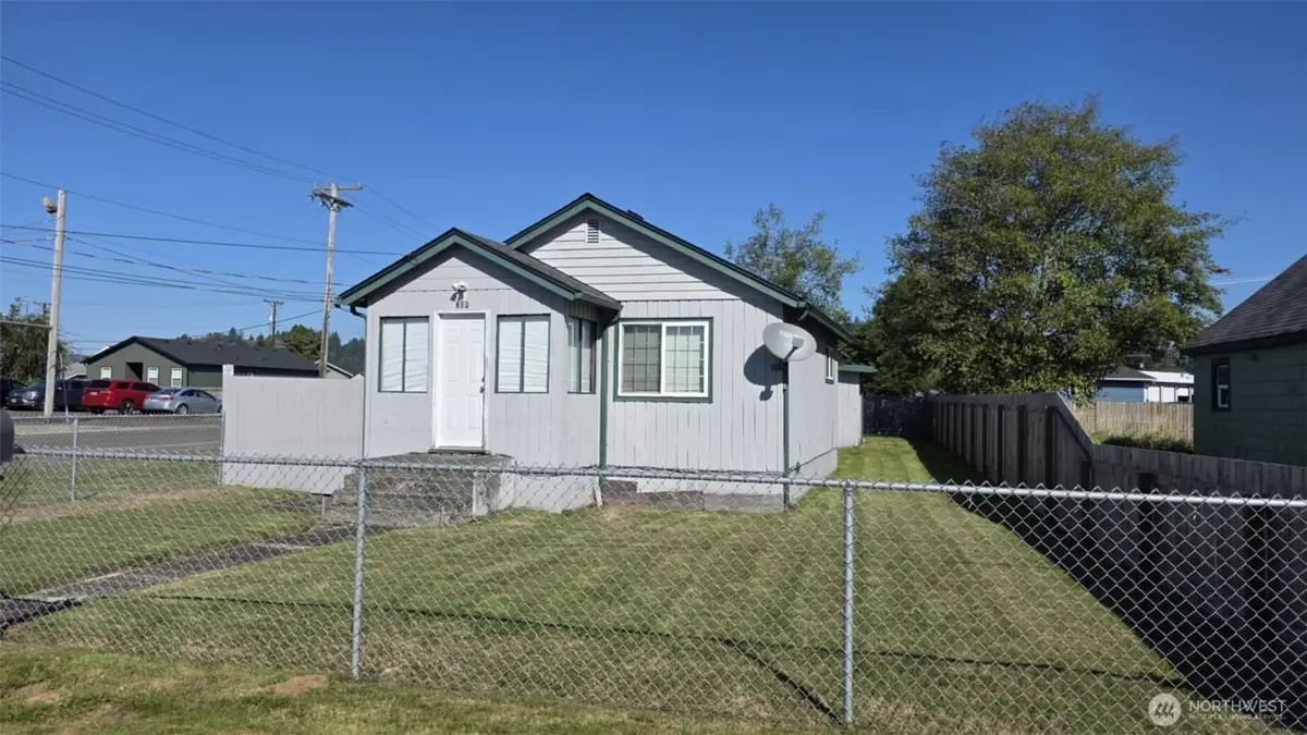 300 E Perry Street, Aberdeen, WA 98520 - #1