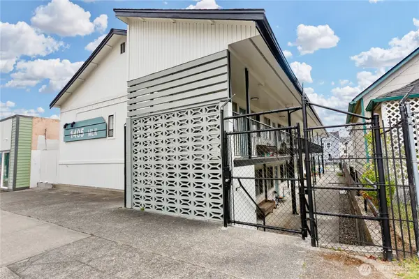 1405 Martin Luther King Jr Way, Tacoma, WA 98405