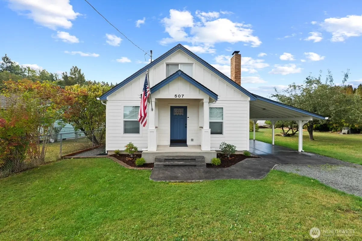 507 Center St W, Eatonville, WA 98328 - Image #1