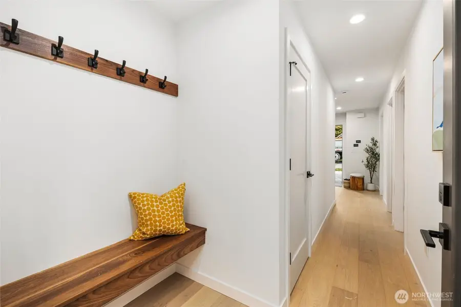 4123 Chilberg Avenue Sw, Seattle, WA 98116 - Image #3