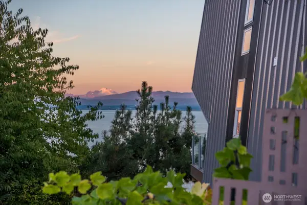 1857 Cascade View Drive, Camano Island, WA 98282