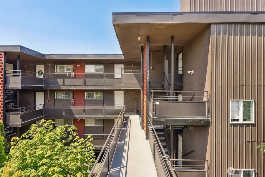 2414 13th Avenue S, Seattle, WA 98144 - Image #3
