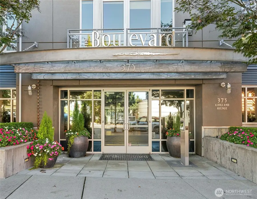 375 Kirkland Avenue #203, Kirkland, WA 98033 - Image #2