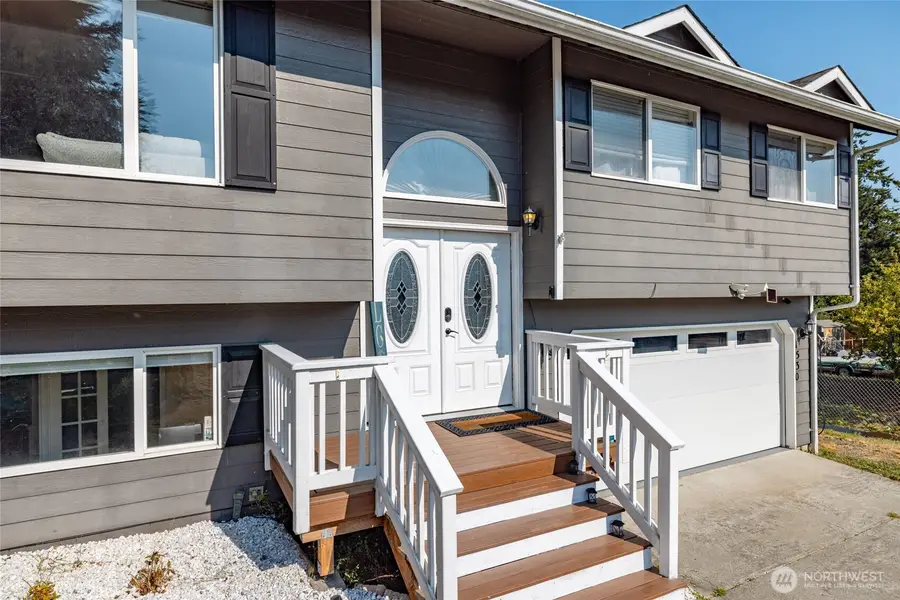 1530 SW 16th Avenue, Oak Harbor, WA 98277 - Image #2