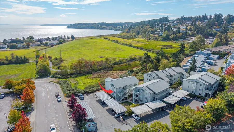 485 SW Bayshore Drive #C201, Oak Harbor, WA 98277 - Image #3