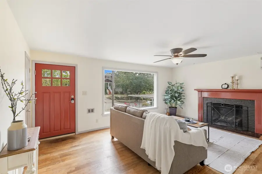 5009 51st Avenue S, Seattle, WA 98118 - Image #3