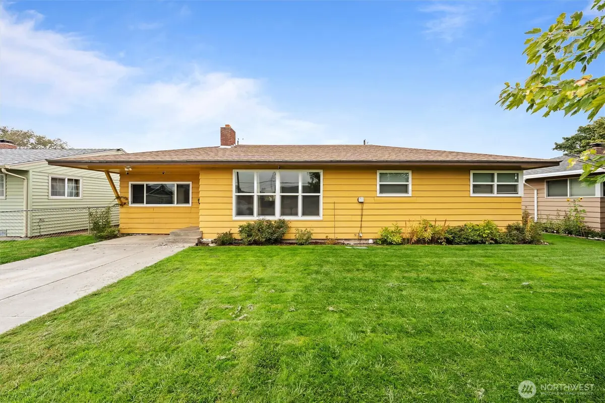 135 H Street Ne, Ephrata, WA 98823 - Image #1