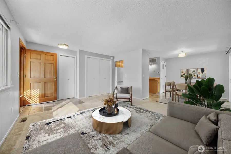 359 7th Street Se #2, Puyallup, WA 98372 - Image #3