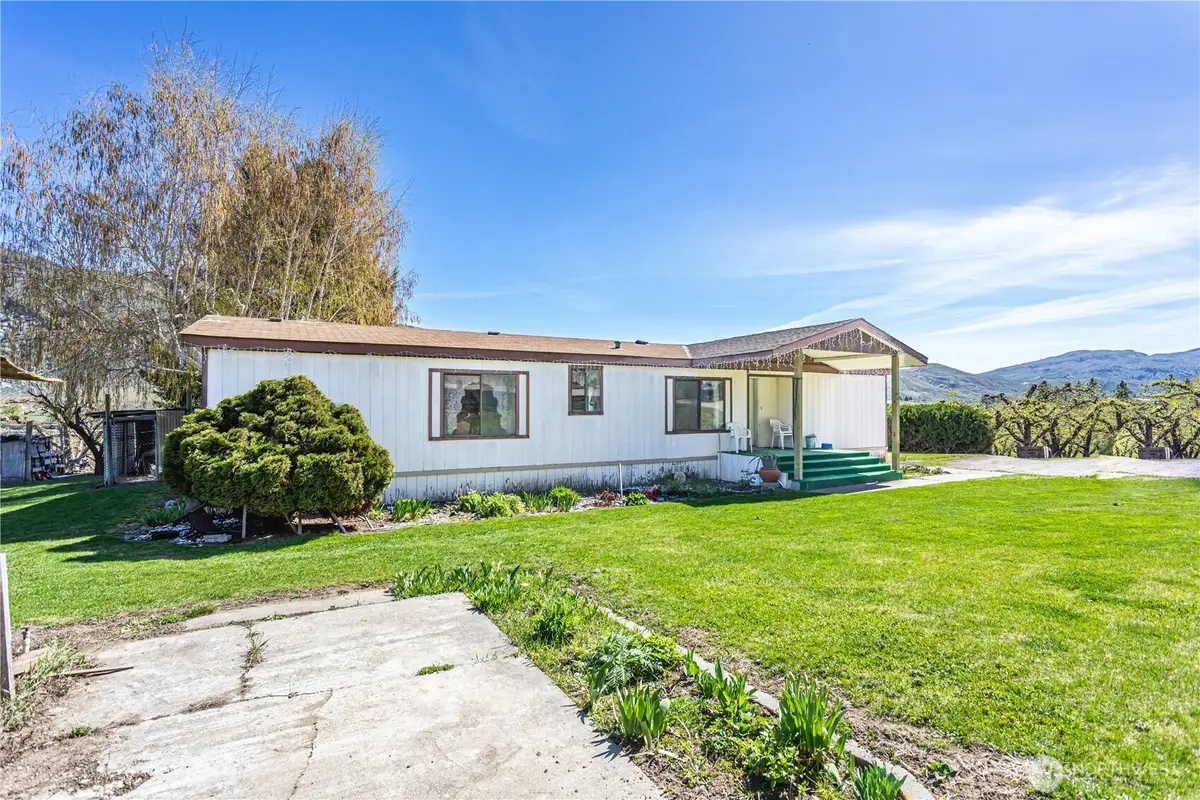 1096 Highway 7, Tonasket, WA 98855 - Image #1