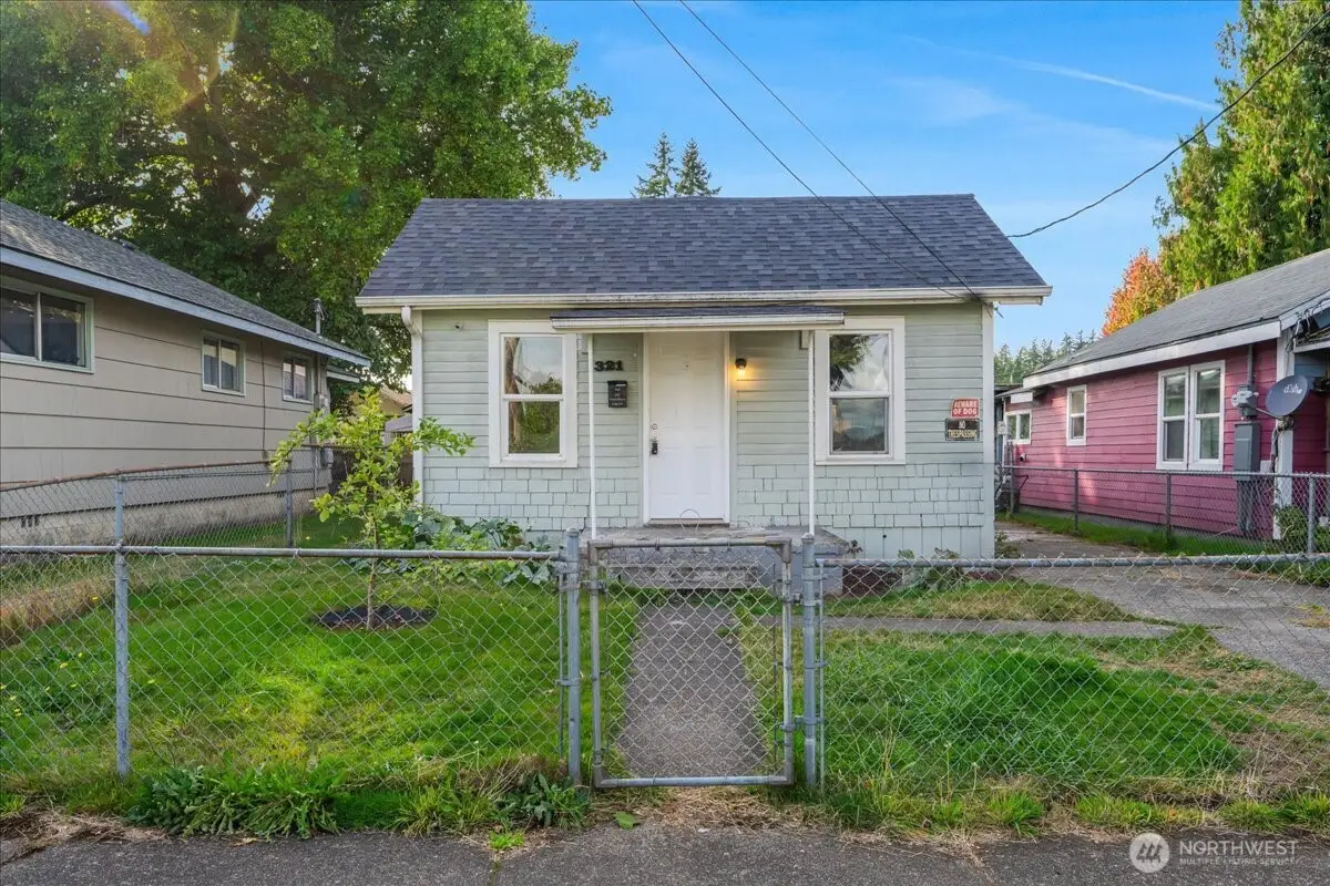 321 2nd Avenue Nw, Kelso, WA 98626 - #1