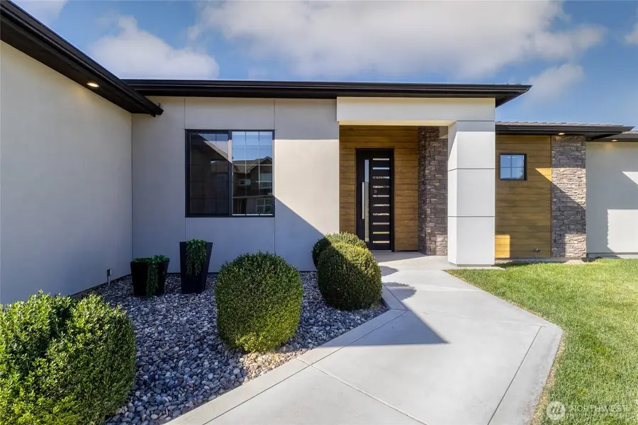 35 NE Alpine Drive, College Place, WA 99324 - Image #2