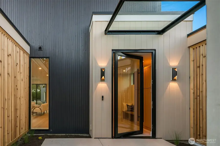 7626 NE 10th Street, Medina, WA 98039 - Image #2