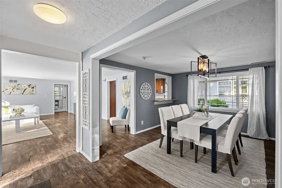 15220 12th Avenue Ne #15220, Shoreline, WA 98155 - Image #2