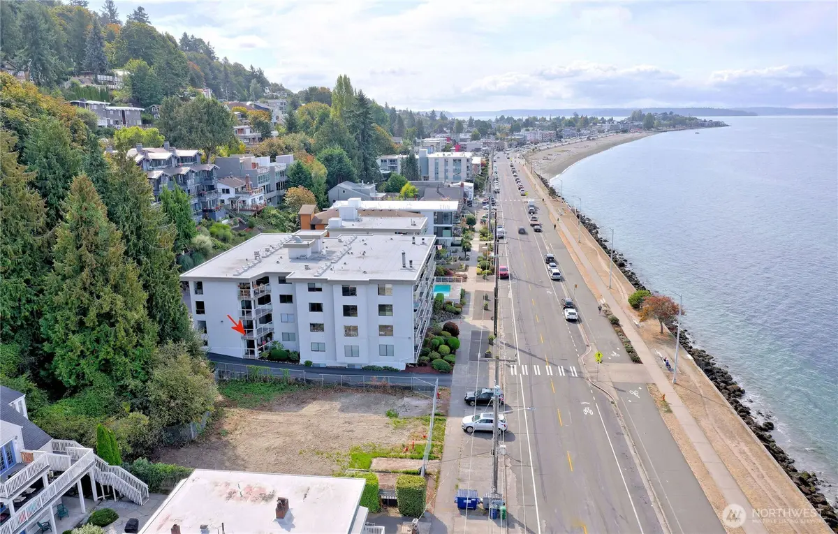 2104 Alki Avenue Sw #205, Seattle, WA 98116 - Image #1