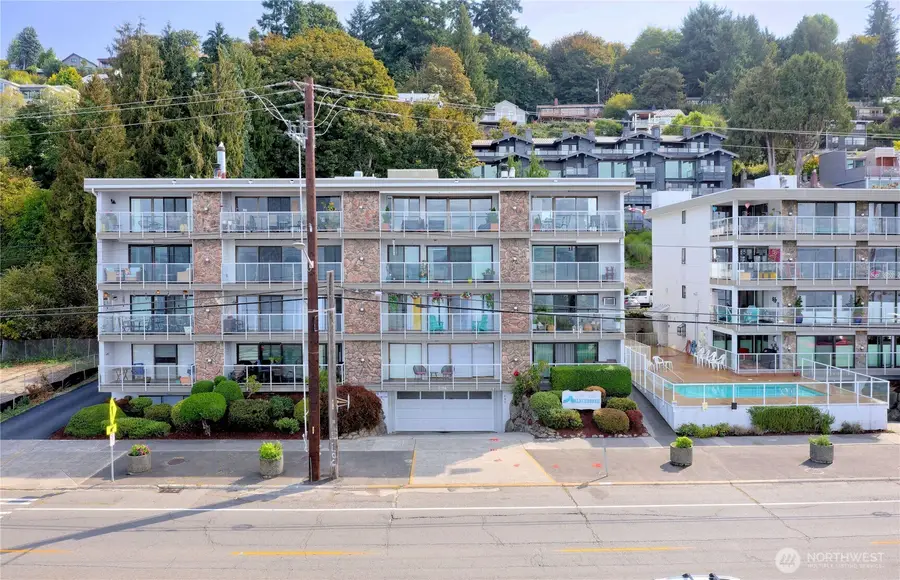 2104 Alki Avenue Sw #205, Seattle, WA 98116 - Image #2