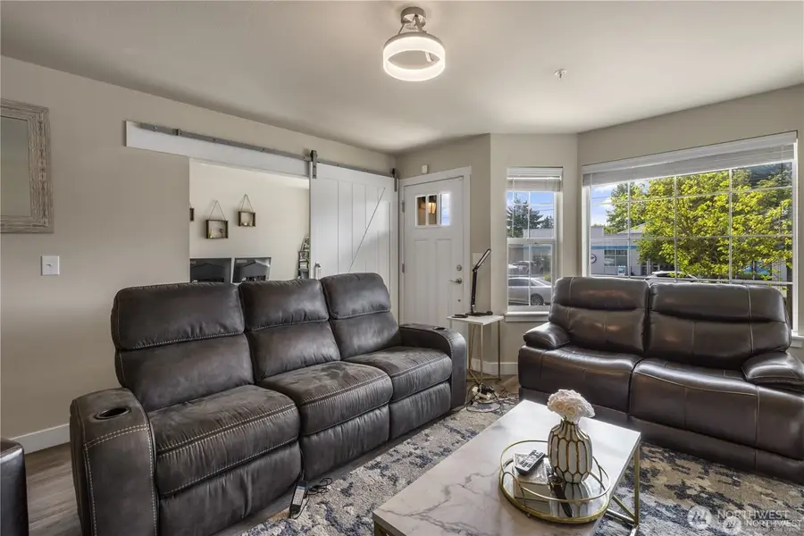 213 Norpoint Way Ne, Tacoma, WA 98422 - Image #2