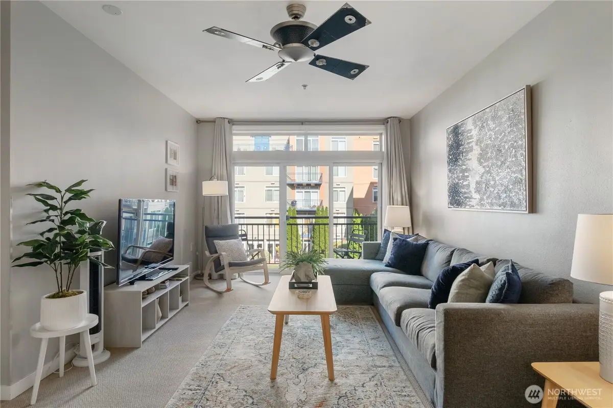 2414 1st Avenue #525, Seattle, WA 98121 - Image #1