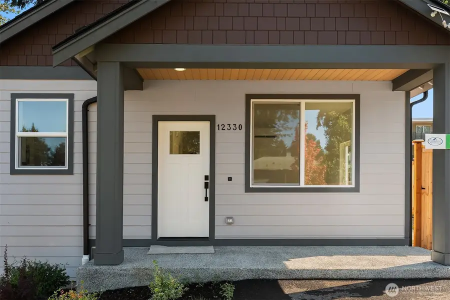 12330 13th Place Sw, Burien, WA 98146 - Image #2