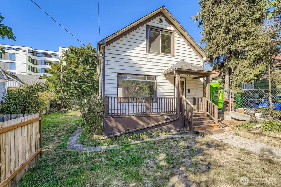 1707 22nd Avenue S, Seattle, WA 98144 - Image #2