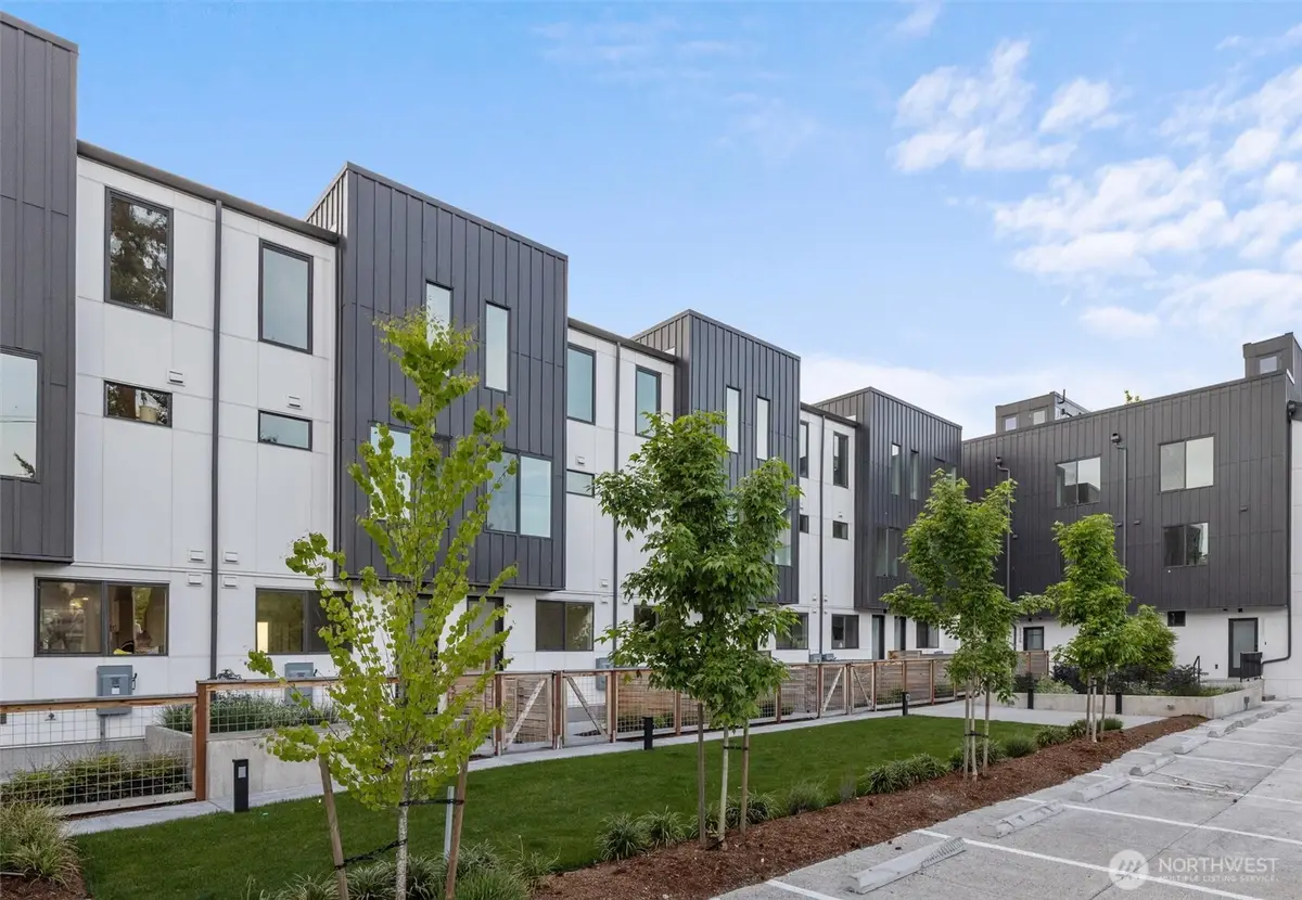 6614 Carleton Avenue S #A, Seattle, WA 98108 - Image #1