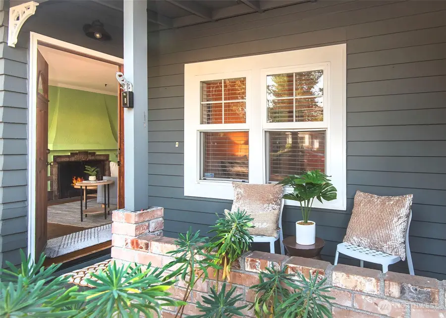 14329 23rd Place Ne, Seattle, WA 98125 - Image #2