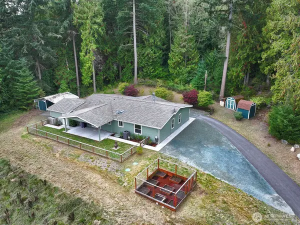 4621 Deer Lake Road, Clinton, WA 98236